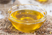 亚麻籽油厂家：亚麻籽油怎样食用最好？